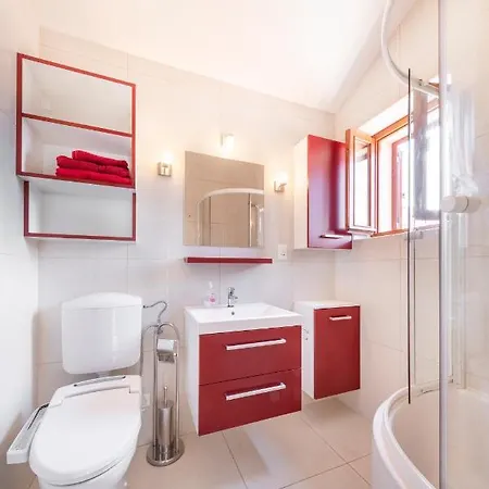 Apartment Vala