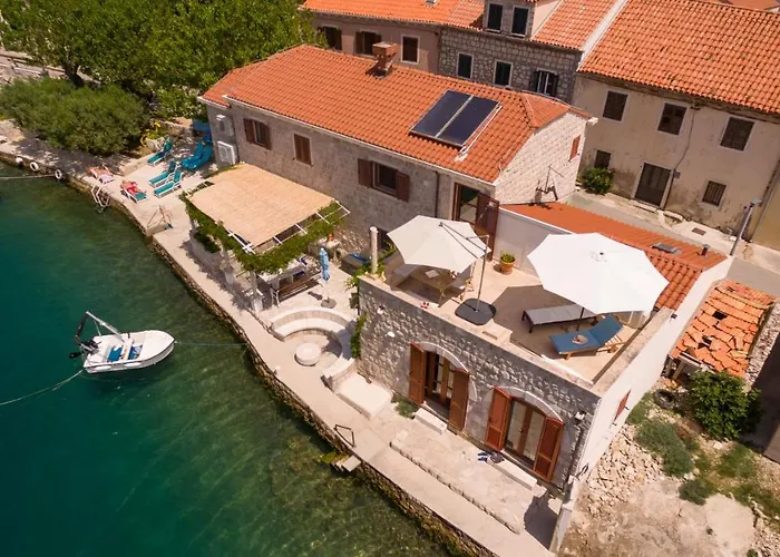Vala Zaton (Dubrovnik-Neretva)